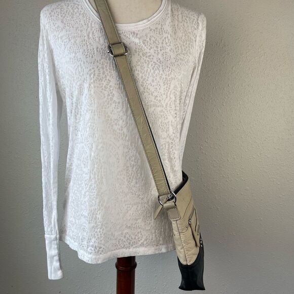 Stone & Co. Faux Leather Cross Body Bag - Picture 4 of 8